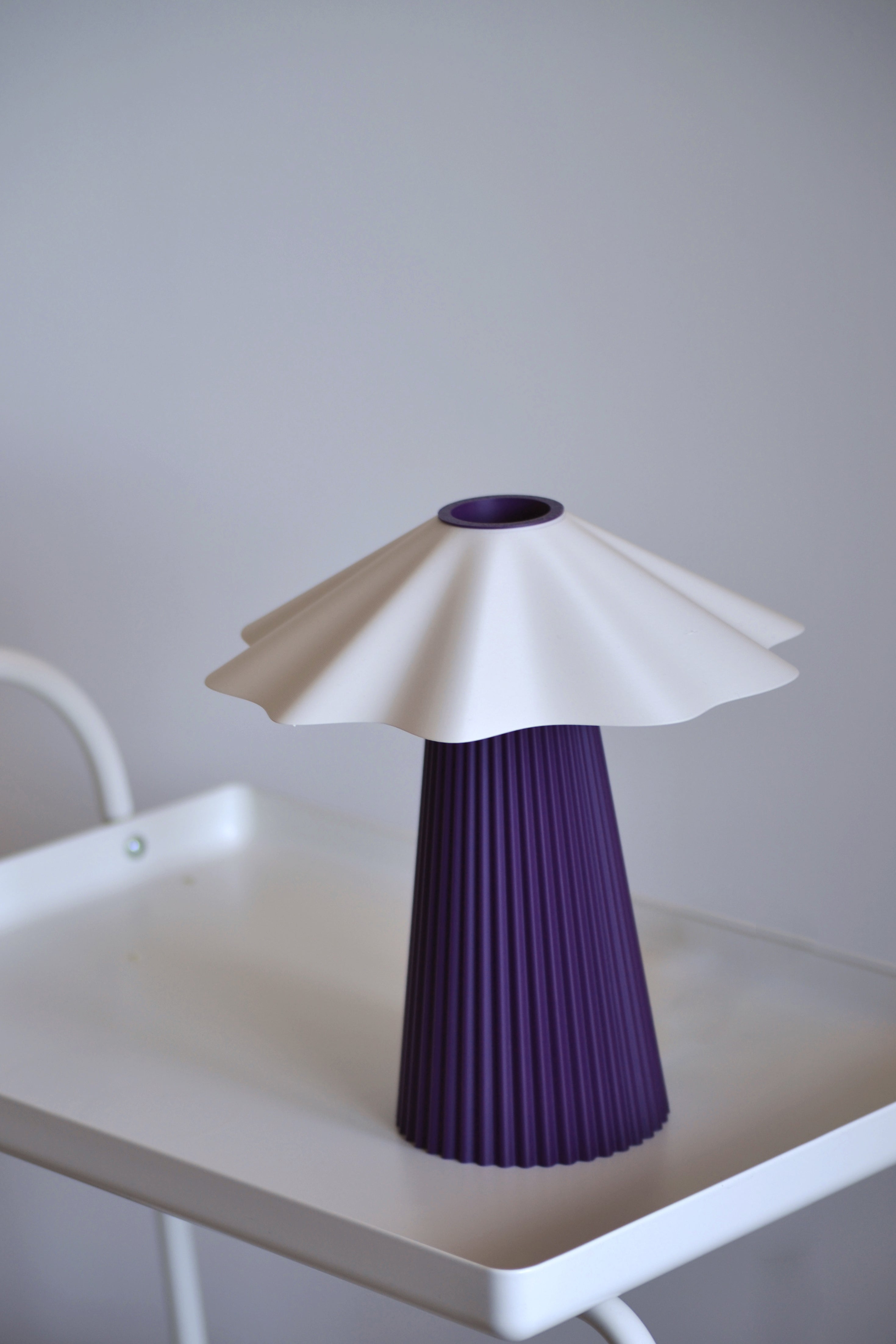 LÁMPARA PHYLLA - Morado